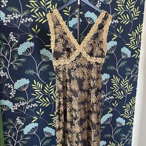 Elegant Black and Gold Lace Dress Size L